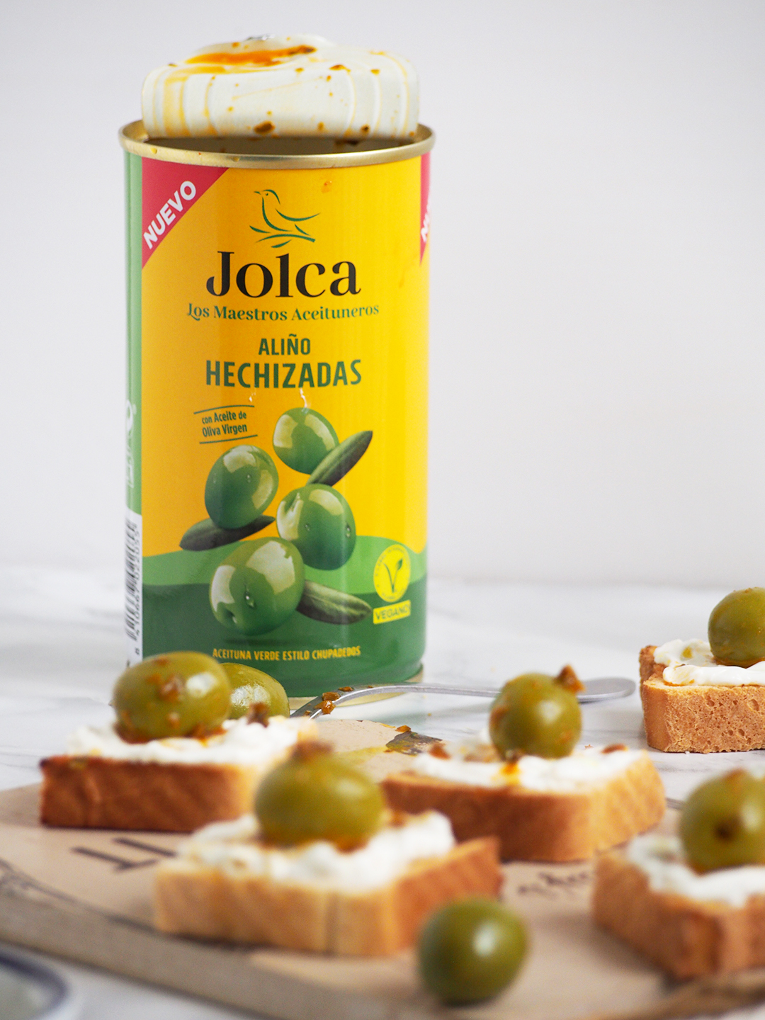 Aceitunas shooting fotografia minimalista de producto delicious decilioso colabroacion creacion de contenido food photography foodstyling